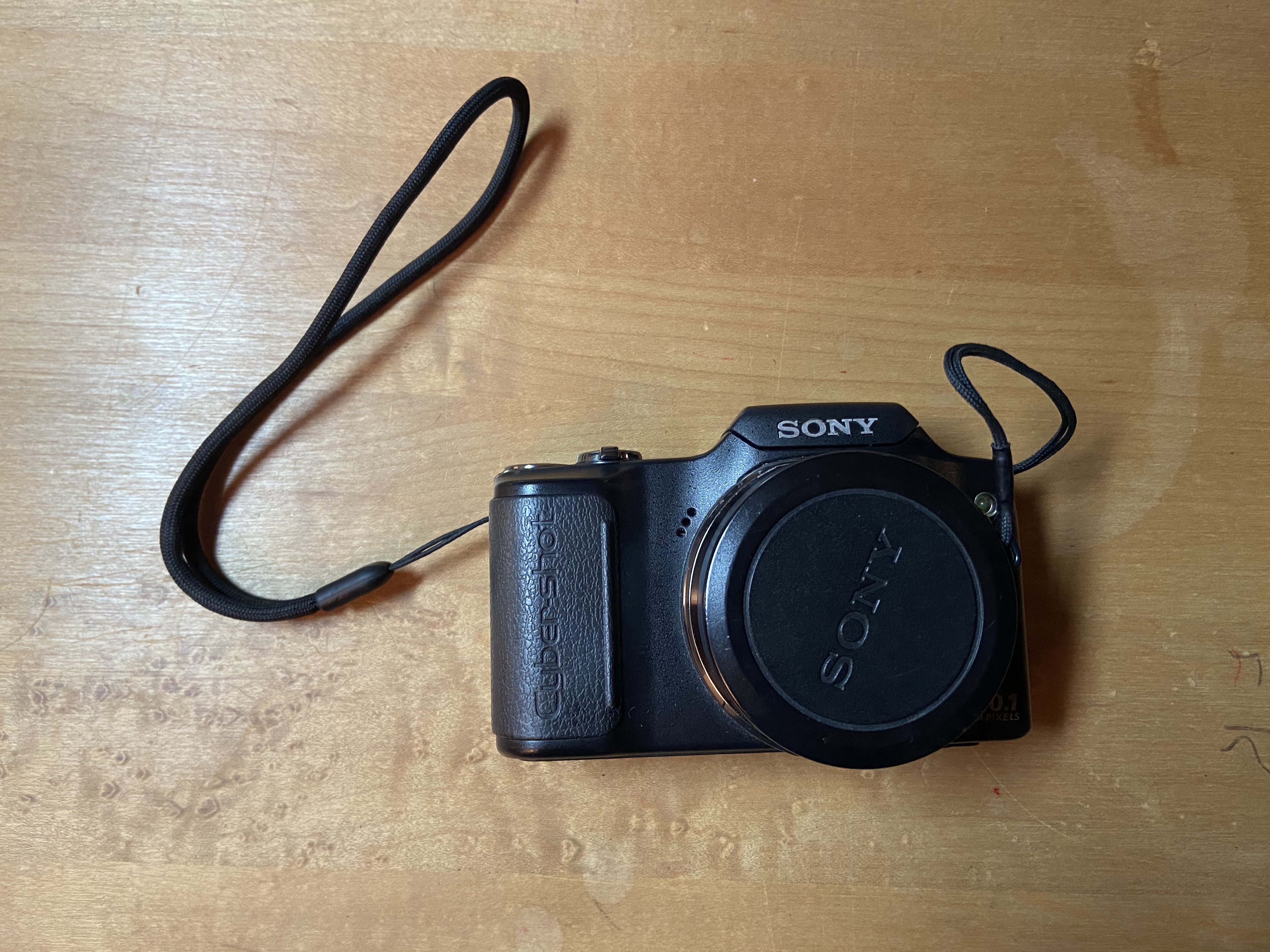 Sony Cyber-shot DSC-H20 opened during conversion